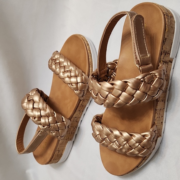 Tahari Gold Open Toe Rope Velcro Closure Cork Heel Summer sandals (girls size 3) - Picture 7 of 15